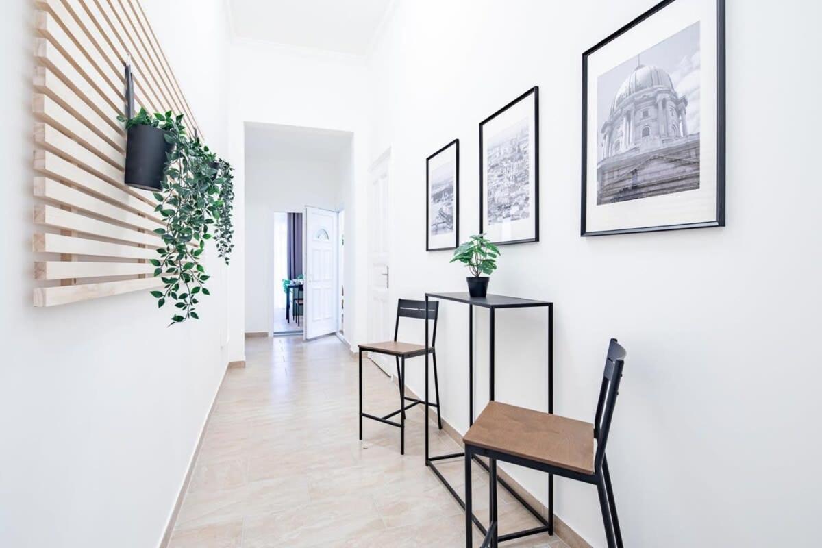 Central - New - Comfy Ac Studio Budapest Eksteriør bilde